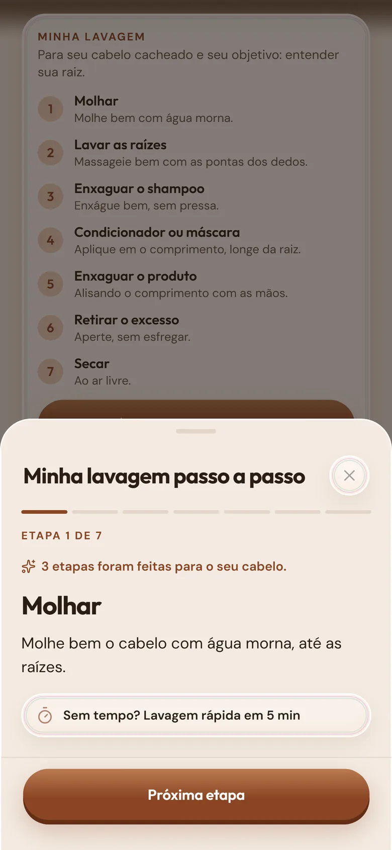 Lavagem guiada, etapa 1 de 7: molhar, com a opção de lavagem expressa em 5 minutos.